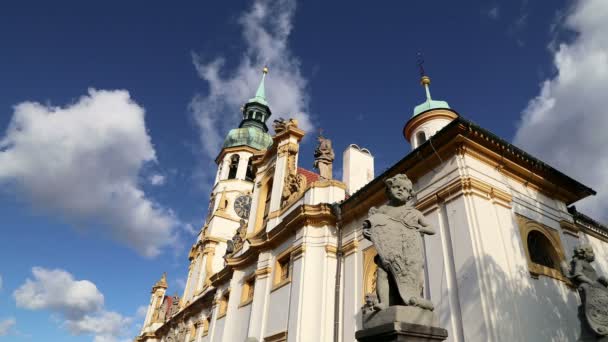 Loreta -- a large pilgrimage destination in Hradcany, a district of Prague,Czech Republic — Stockvideo